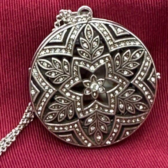 Brighton “Wonderflake” Locket/Necklace.  Original Tag - Picture 1 of 14